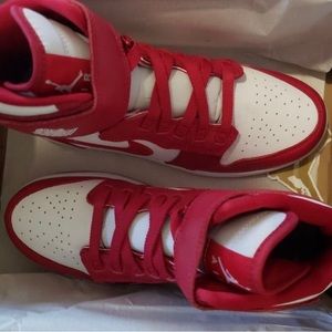 Air Jordan 1 Hi Flyease (GS)